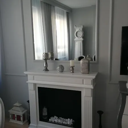 Quality Apartments-apartament Elegance-old Town Apartamento